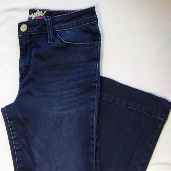 Wrangler Jeans w/ Pink Stitching - Picture 2 of 12